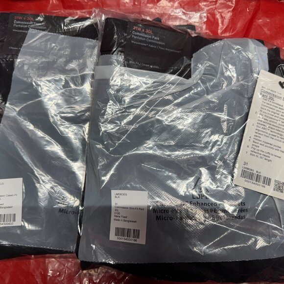 BNWT Lululemon Commission Classic-Fit Pant 30L, Black, Size 31 - Picture 4 of 5